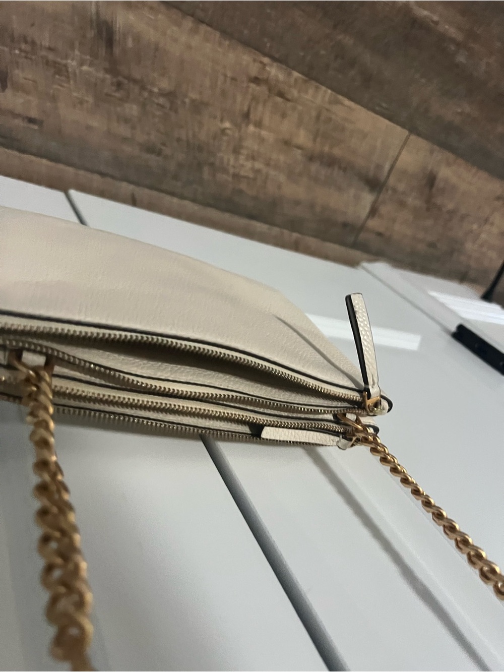 Tory Burch Cream Pebbled Leather Crossbody with Gold Hardware - Picture 12 of 15